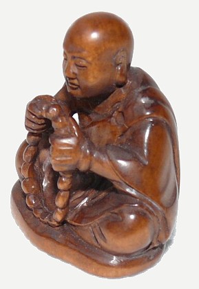 буддийский монах, японская подписная нэцка из кипариса