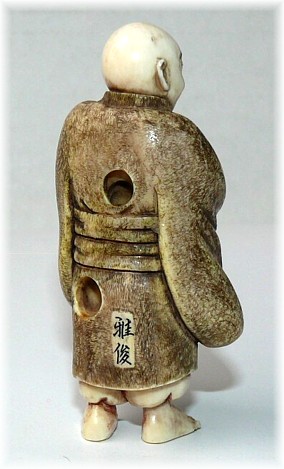 Монах, японская нэцка из слоновой кости