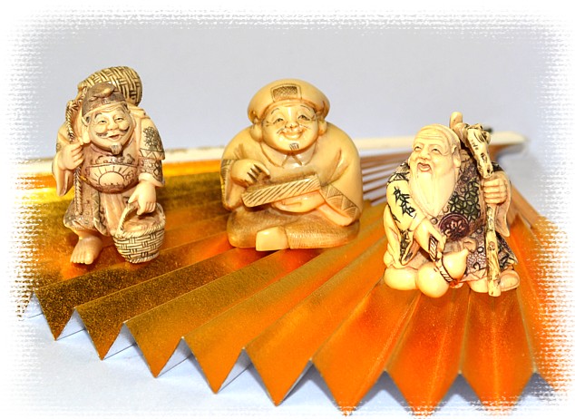 японские антикварные нецке из слоновой кости Эбису, Дайкоку и Дзюродзин