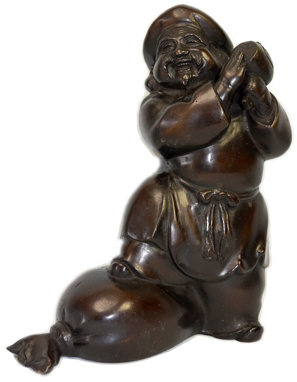 японская антикварная бронзовая статуэтка  Одного из Семи Богов Счастья - Дайкоку, 1900-е гг..