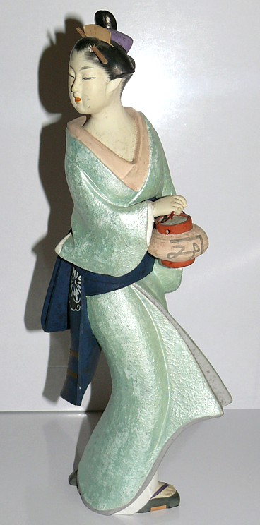 девушка со светильником, старинная японская статуэтка, 1930-е гг.