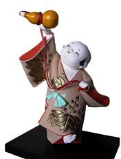 мальчик в кимоно, японская статуэтка из керамики