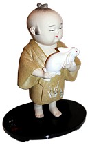 японская статуэтка Мальчик с Зайчиком. Японский интернет-магазин Мега Джапан