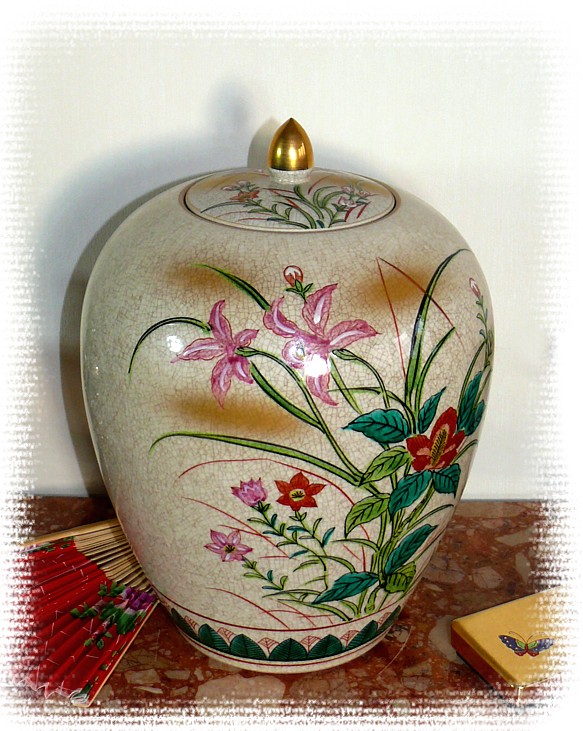 японская ваза