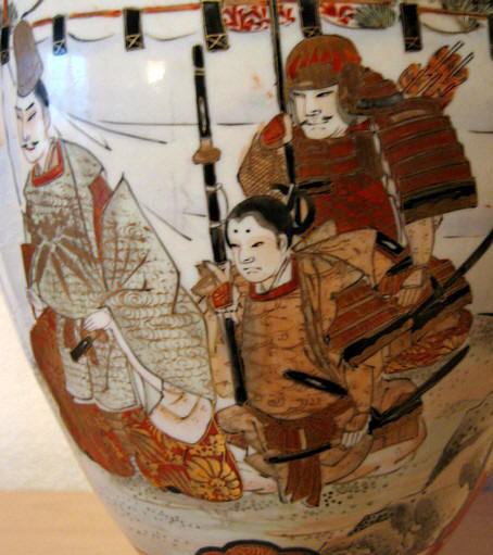 рисунок на антикварной японской вазе