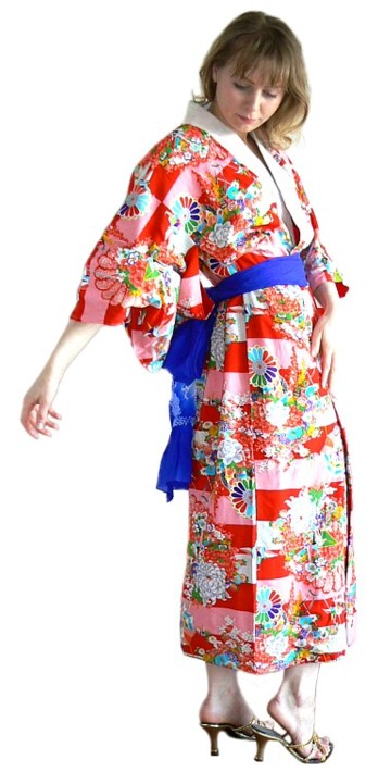 японское кимоно и пояс оби из шелка, Мега Джапан