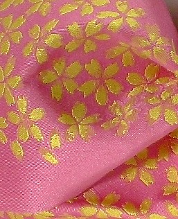 японский пояс оби для кимоно: деталь ткани