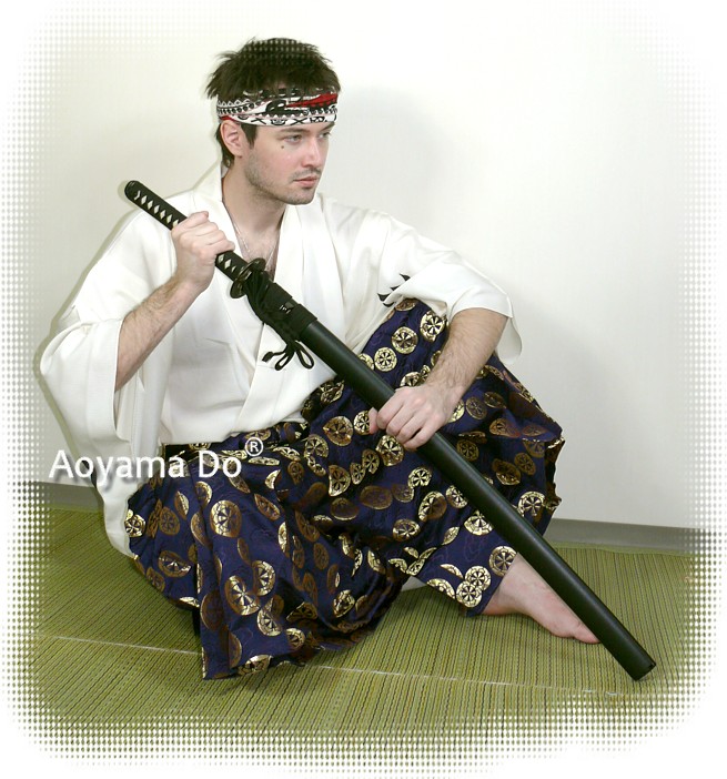 Коллекция самурайского оружия. Японские мечи катана.