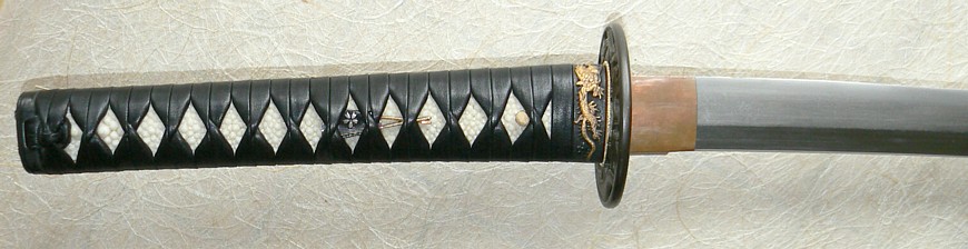 кожаная оплетка рукояти японского меча