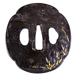 Цуба антикварная кованная с изображением  речного пейзажа с цаплей, эпоха Эдо