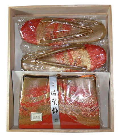 японская вечерняя шелковая сумоча и обувь для кимоно, 1970-е гг.
