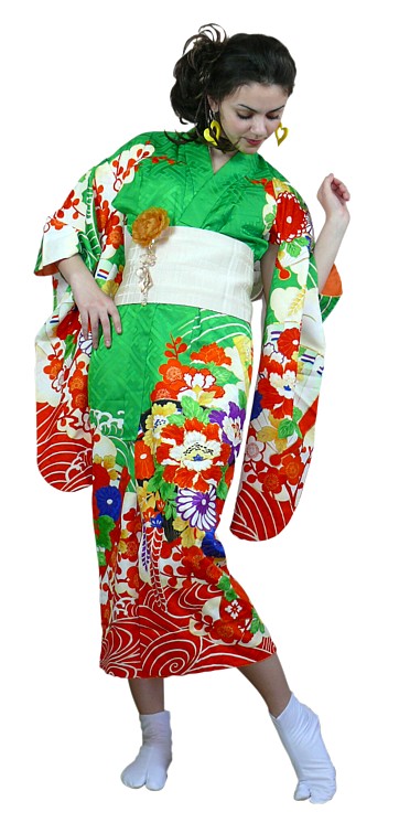 японская традиционная одежда: кимоно, пояс оби и носки таби