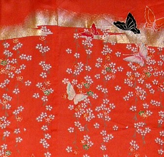 рисунок и золочение на шелке японского кимоно