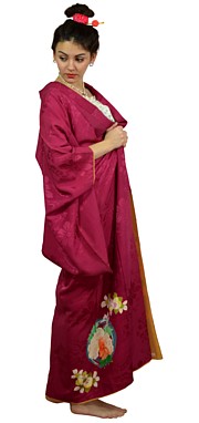 японское традиционное шелковое женское кимоно, антик