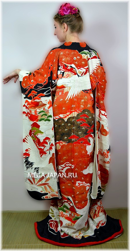 японское традиционное шелковое женског кимоно, 1920-е гг. 